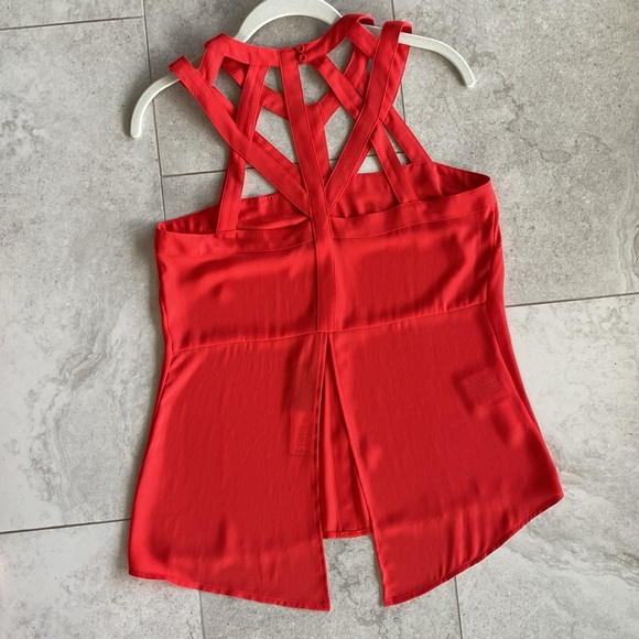 Top and skirt set by BCBGmaxaazaria - Picture 9 of 14